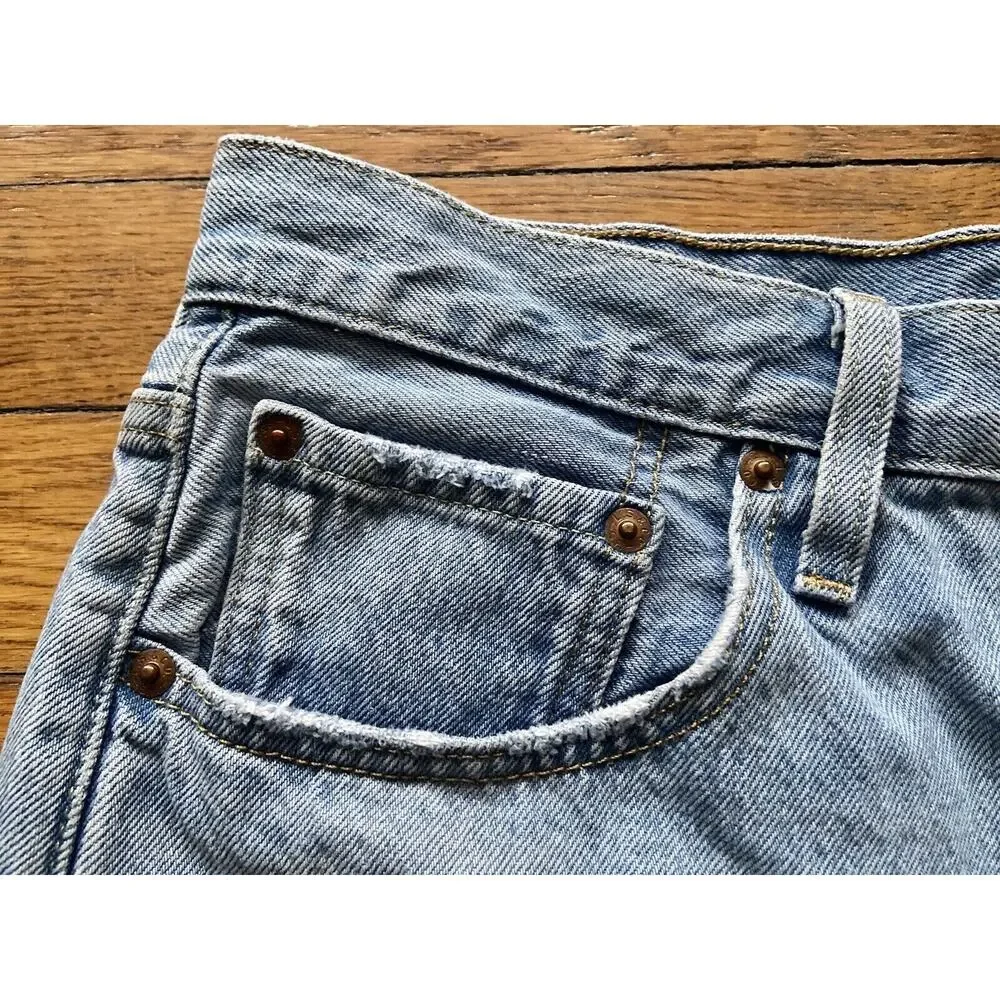 LEVI’S 501 High-Rise Distressed Fringe Cut-Off Denim Shorts sz W30